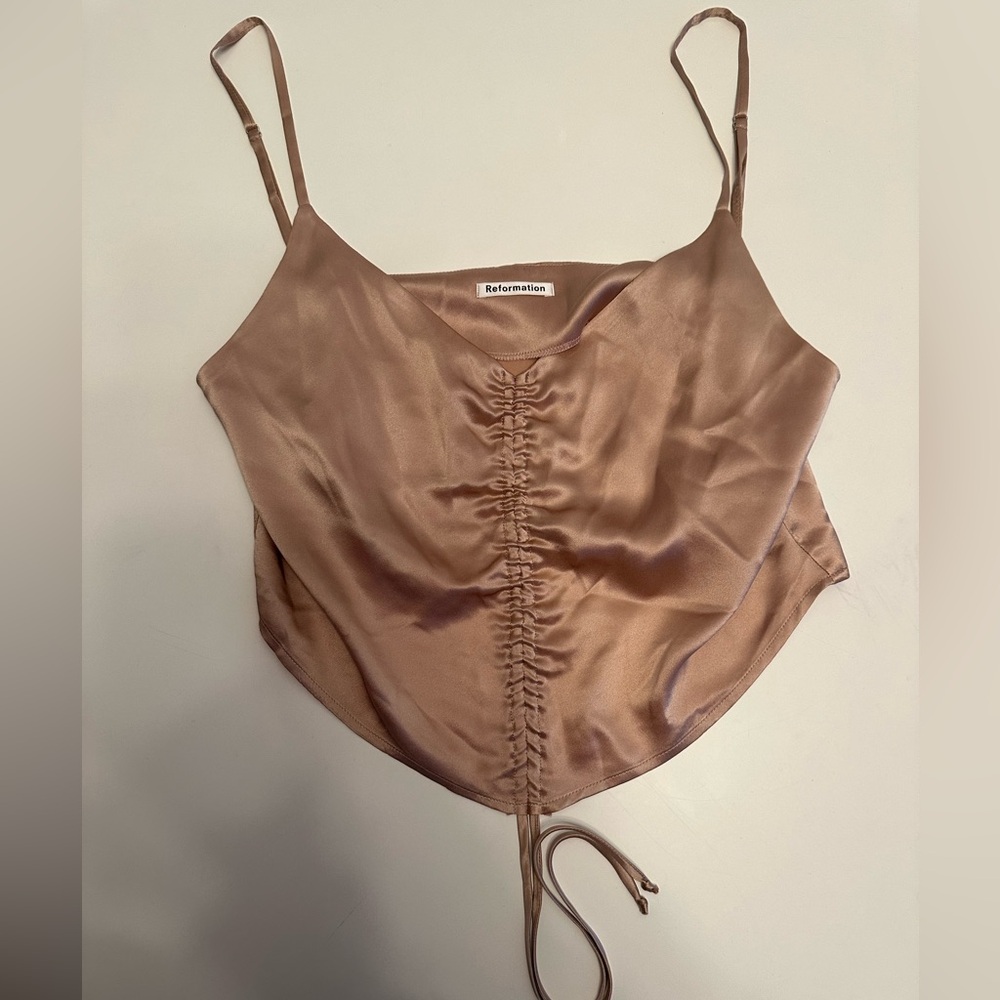 REFORMATION SILK, RUCHED BRONZE CROPPED CAMI, SIZE‎ M